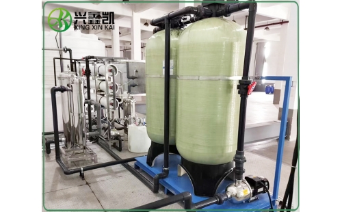 軟水器樹脂的再生頻率對其使用壽命有何影響？-杭州鑫凱